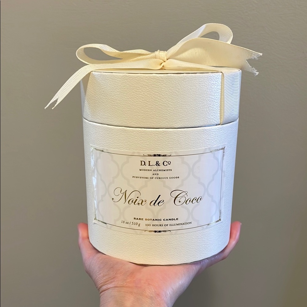 D.L. & Co Noix de Coco Candle Brand New